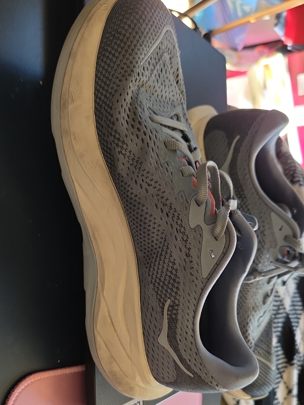 Womens Size 8 Grey Athletic Running Shoes - Lightweight Comfort